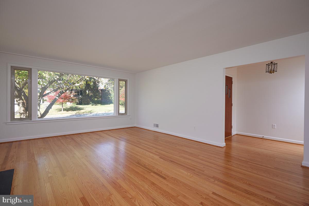 5505 Uppingham Street Chevy Chase, MD 20815 - Photo 6 of 28 Oversized Living Room