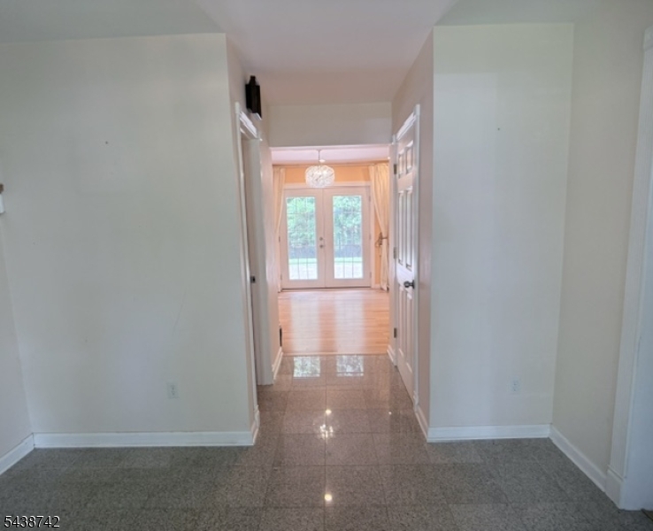 13 Greenwich Road Edison, NJ 08820 - Photo 8 of 19