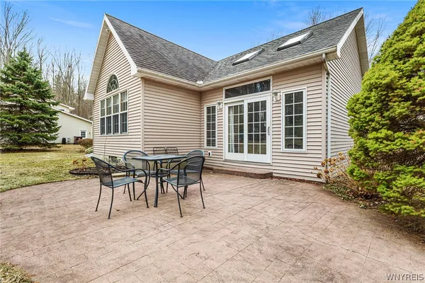 $435,000 | 8367 Cherry Lane, Eden, NY 14057