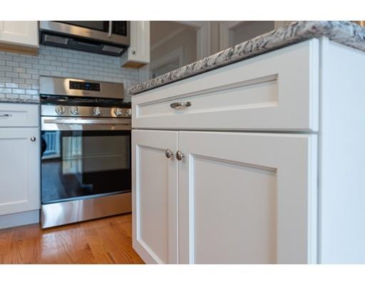 91 Manchester Terrace Springfield, MA 01108 - Photo 13 of 36