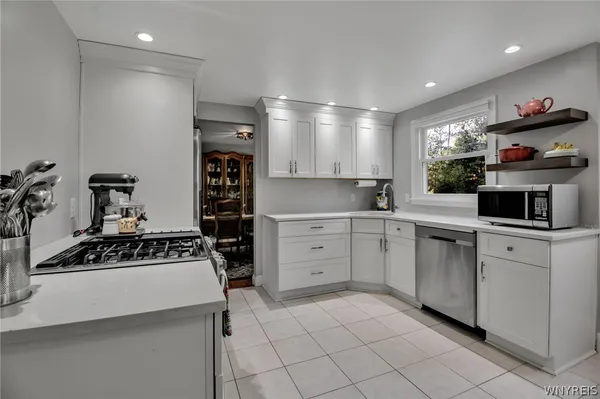 $425,000 | 38 Shady Grove Drive, Amherst, NY 14051