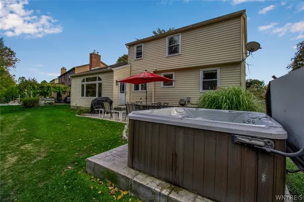 $425,000 | 38 Shady Grove Drive, Amherst, NY 14051