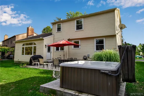 $425,000 | 38 Shady Grove Drive, Amherst, NY 14051