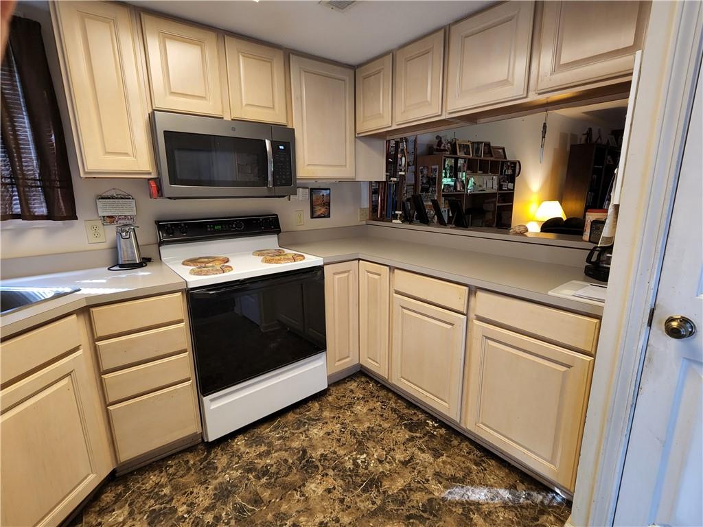 55 Lookout Ridge Drive Columbus, IN 47201 - Photo 9 of 23 Gallery Image 9