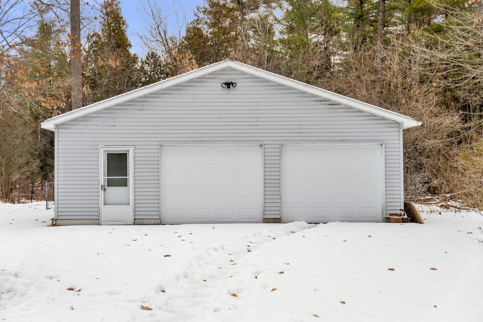 6432 Deepwater Point Road Williamsburg, MI 49690 - Photo 20 of 29
