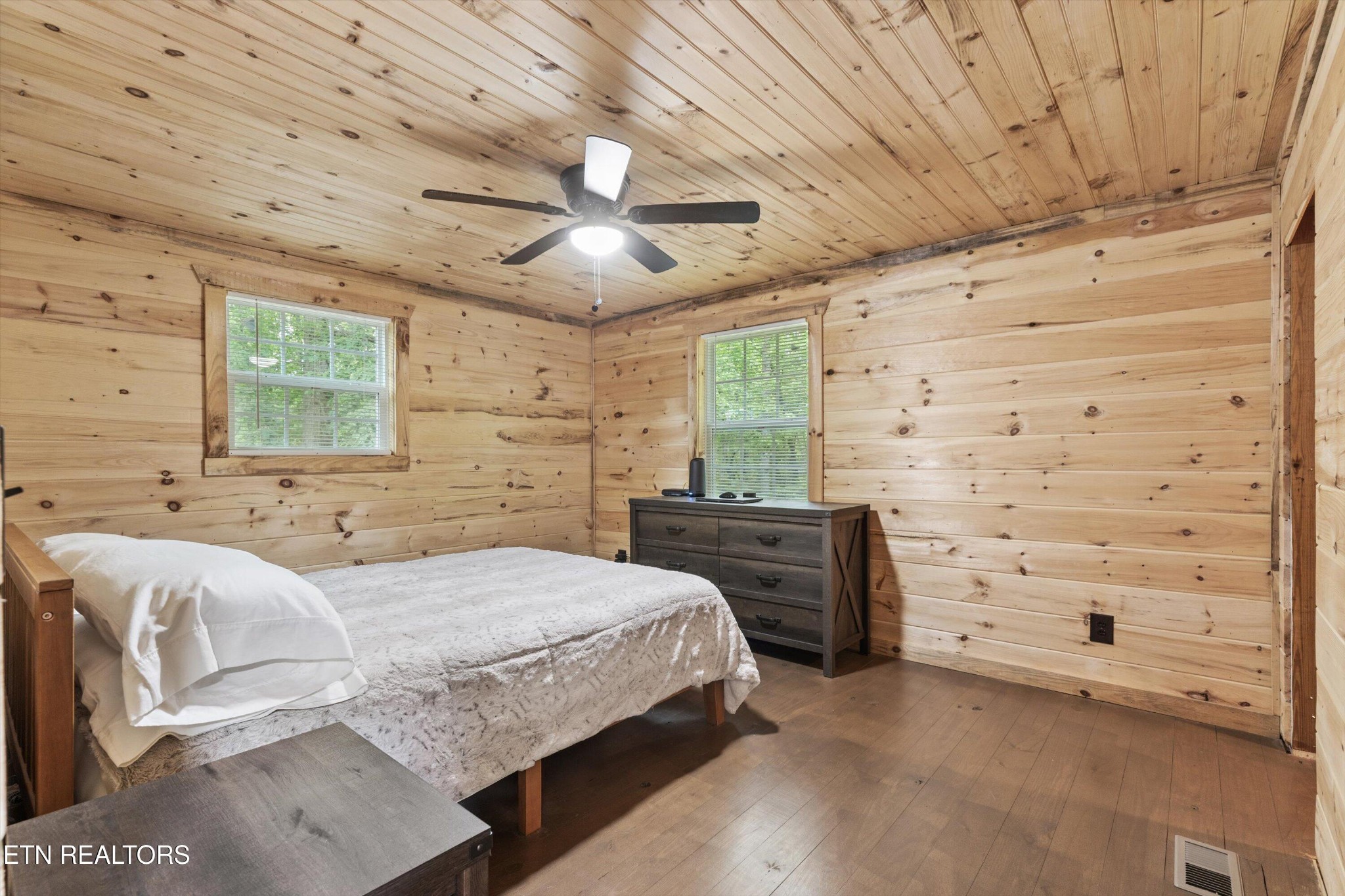 1042 Ridge Road Madisonville, TN 37354 - Photo 14 of 26 Gallery Image 14