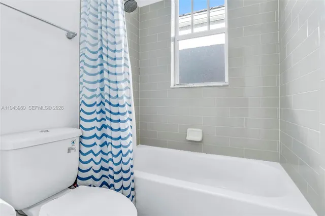 $549,999 | 4923 Northwest 48th Terrace, Tamarac, FL 33319