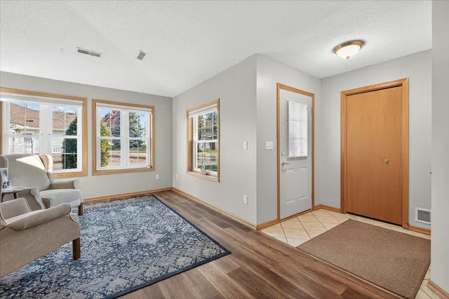 $300,000 | 19158 Jackson Court, Elk River, MN 55330