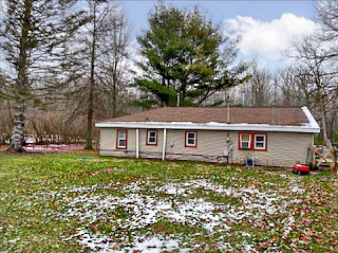 13268 Nichols Road Burt, MI 48417 - Photo 10 of 13