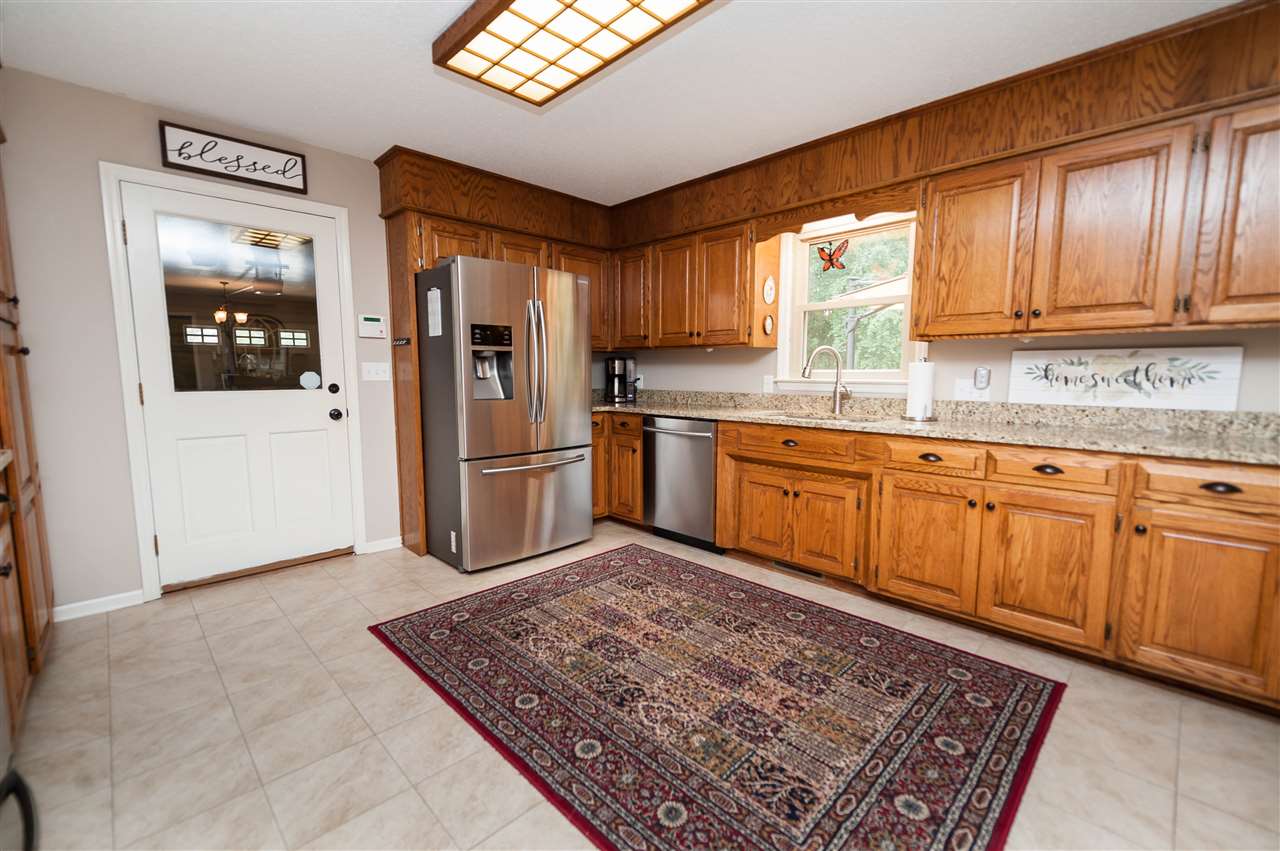 225 Farm Lake Road Boiling Springs, SC 29316 - Photo 7 of 36 Gallery Image 7