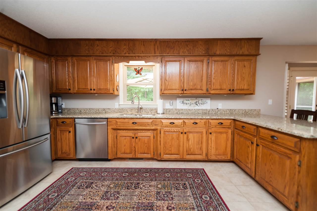 225 Farm Lake Road Boiling Springs, SC 29316 - Photo 9 of 36 Gallery Image 9