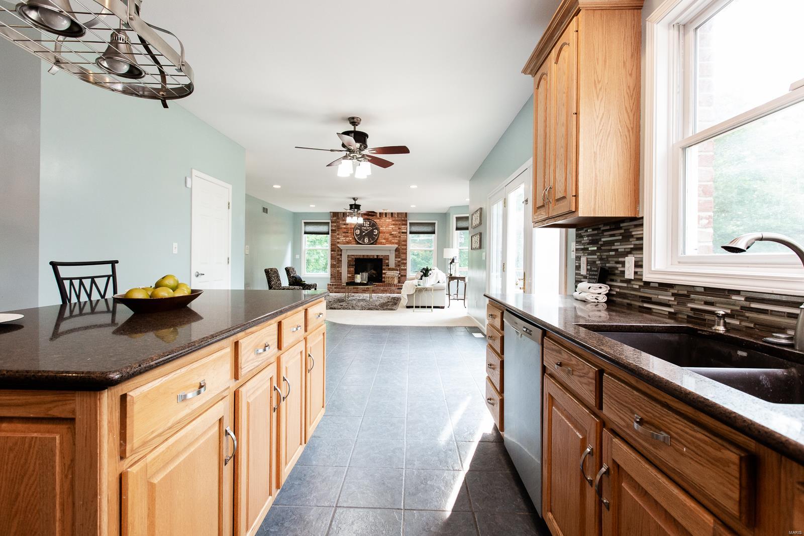 1077 Meadowsong Road Lebanon, IL 62254 - Photo 19 of 52