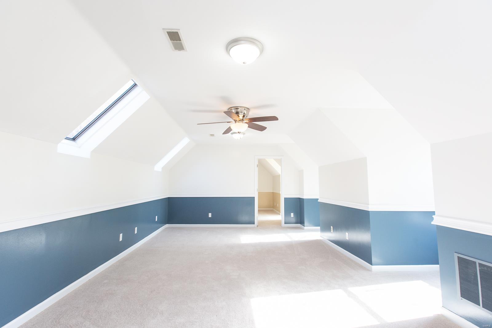 1077 Meadowsong Road Lebanon, IL 62254 - Photo 35 of 52