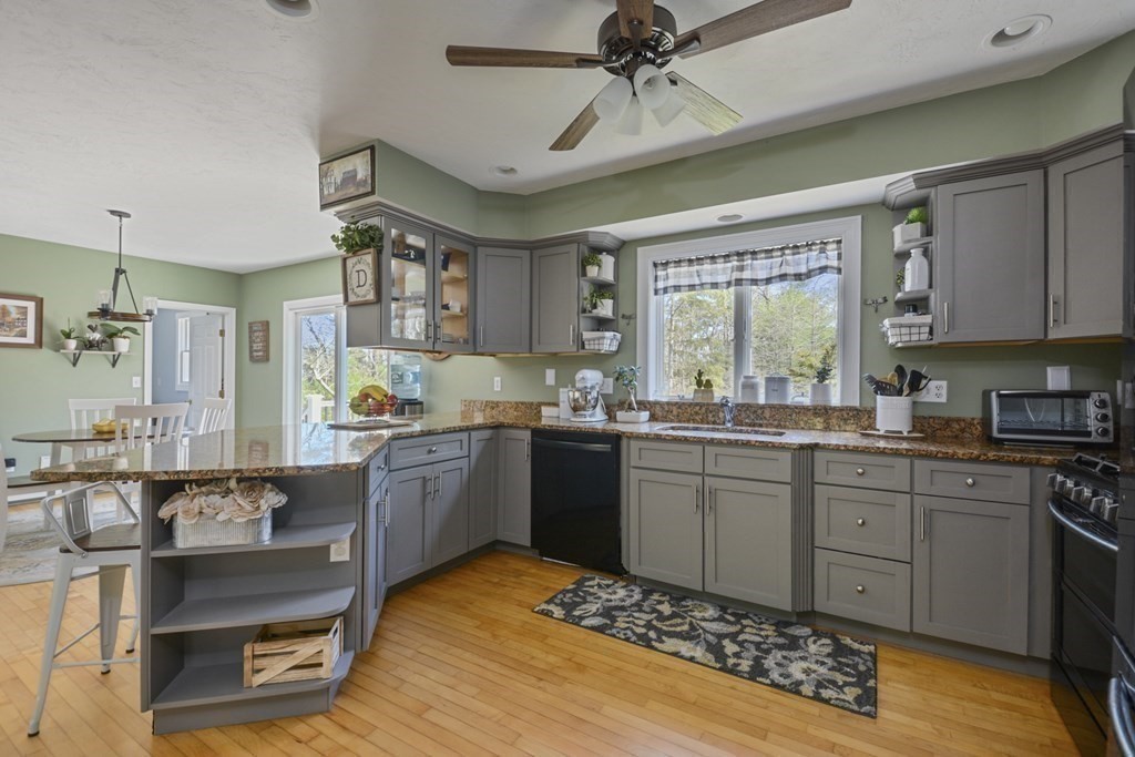 56 Bournedale Road Bourne, MA 02532 - Photo 10 of 34