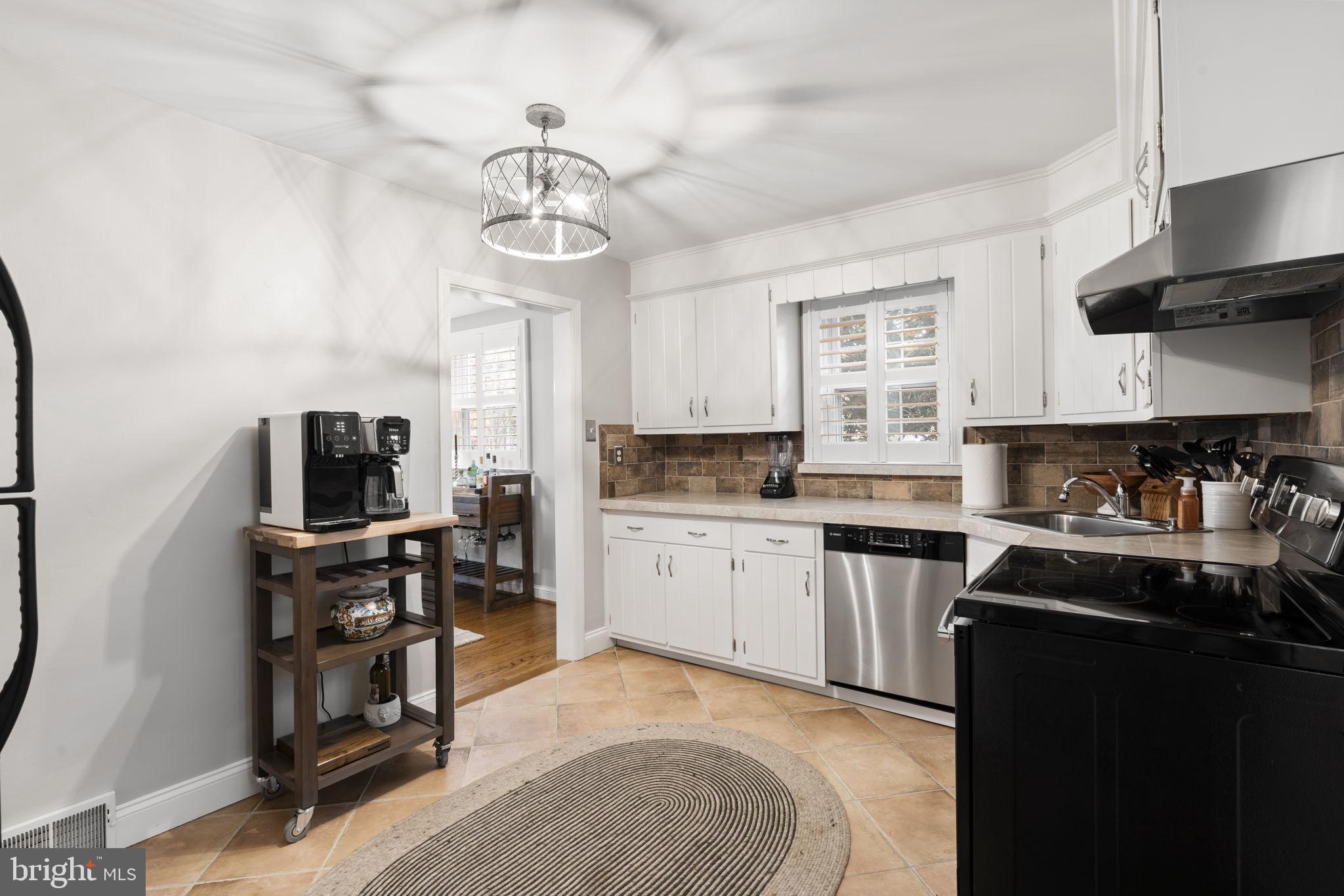 975 Providence Road Springfield, PA 19064 - Photo 17 of 34