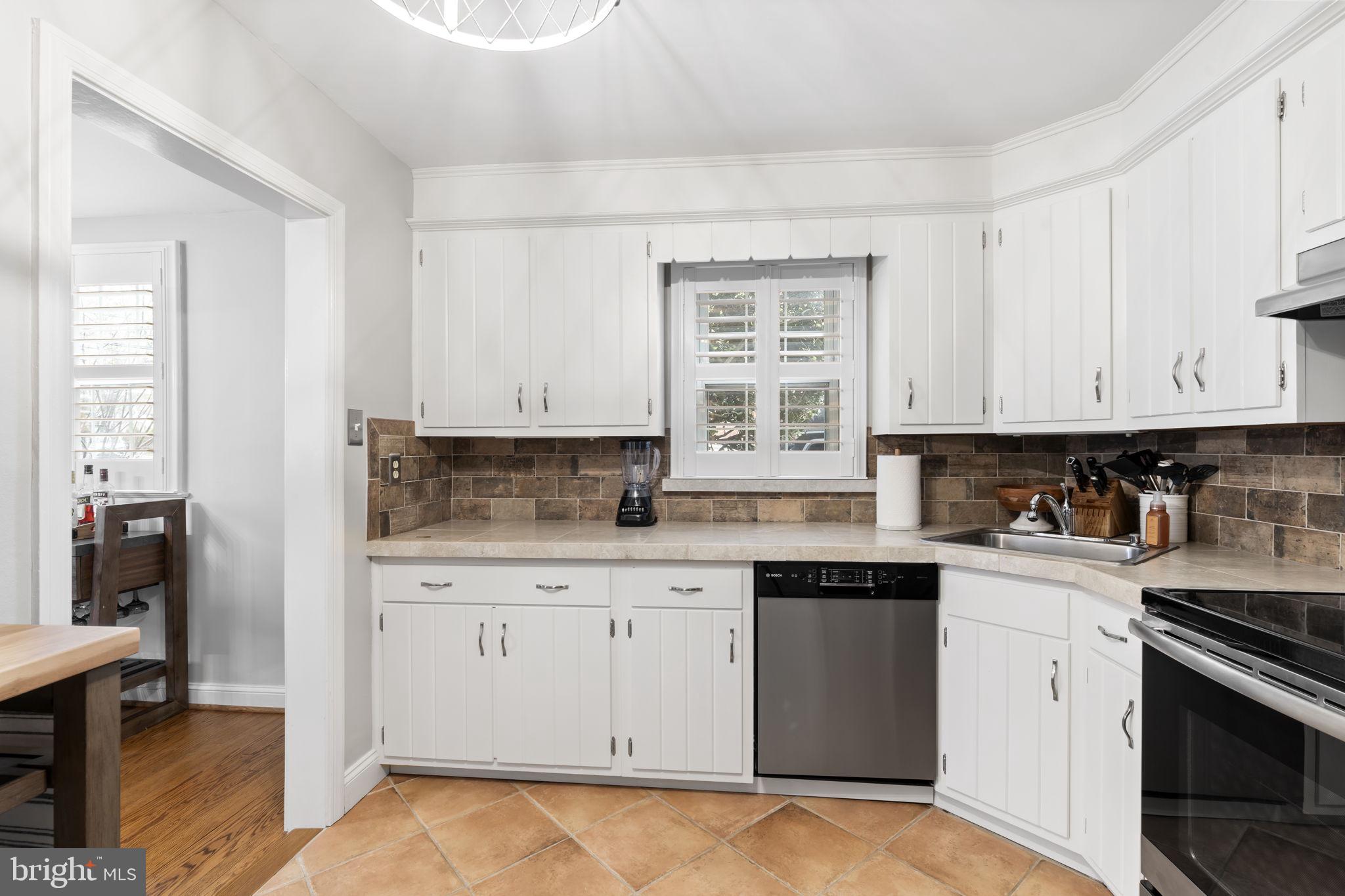 975 Providence Road Springfield, PA 19064 - Photo 18 of 34