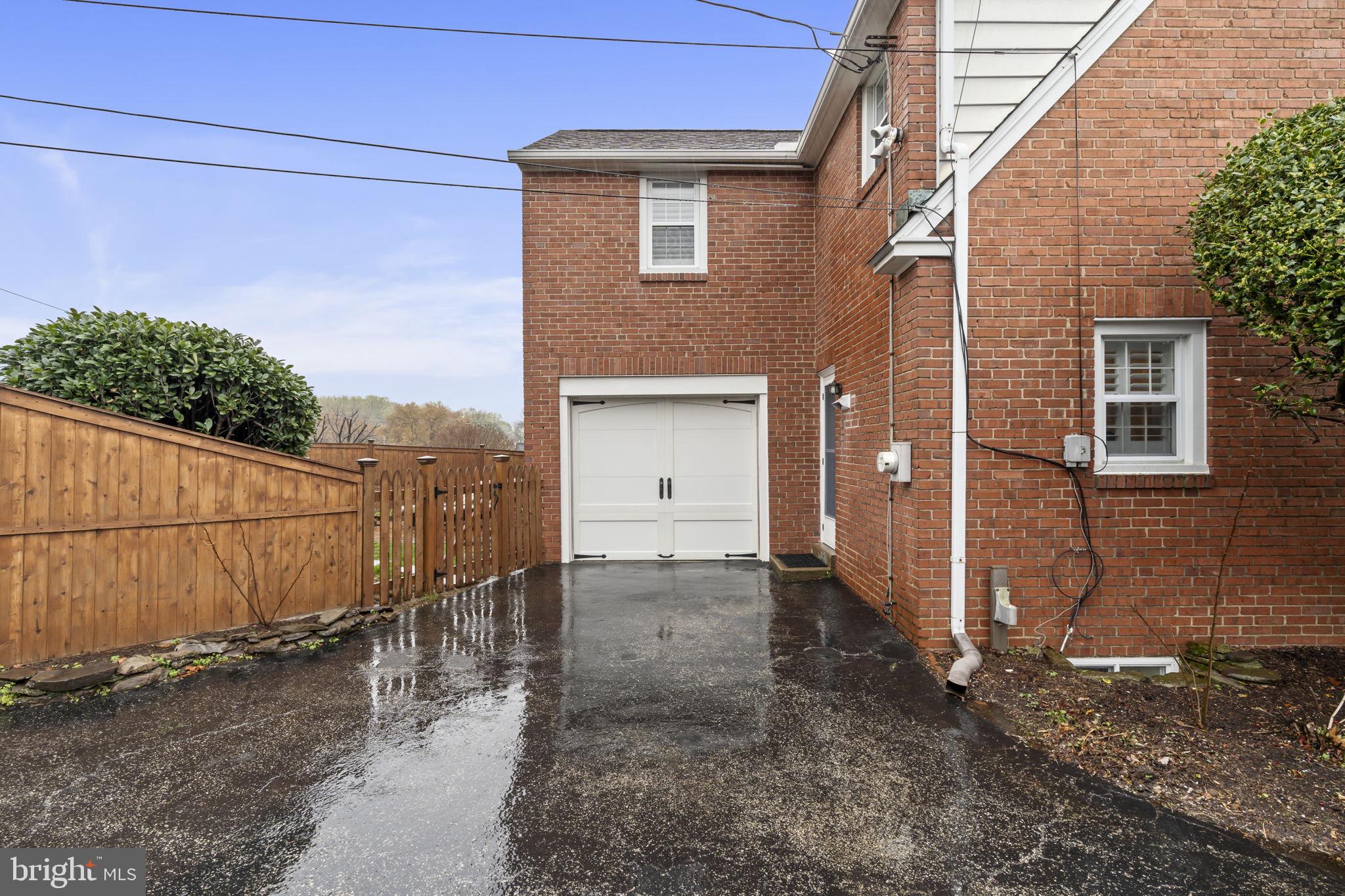 975 Providence Road Springfield, PA 19064 - Photo 5 of 34