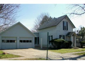 415 Fulton Avenue Rochester, IN 46975 - Photo 1 of 2