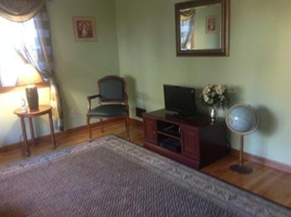 12 Anthony Road North Reading, MA 01864 - Photo 4 of 22 Gallery Image 4