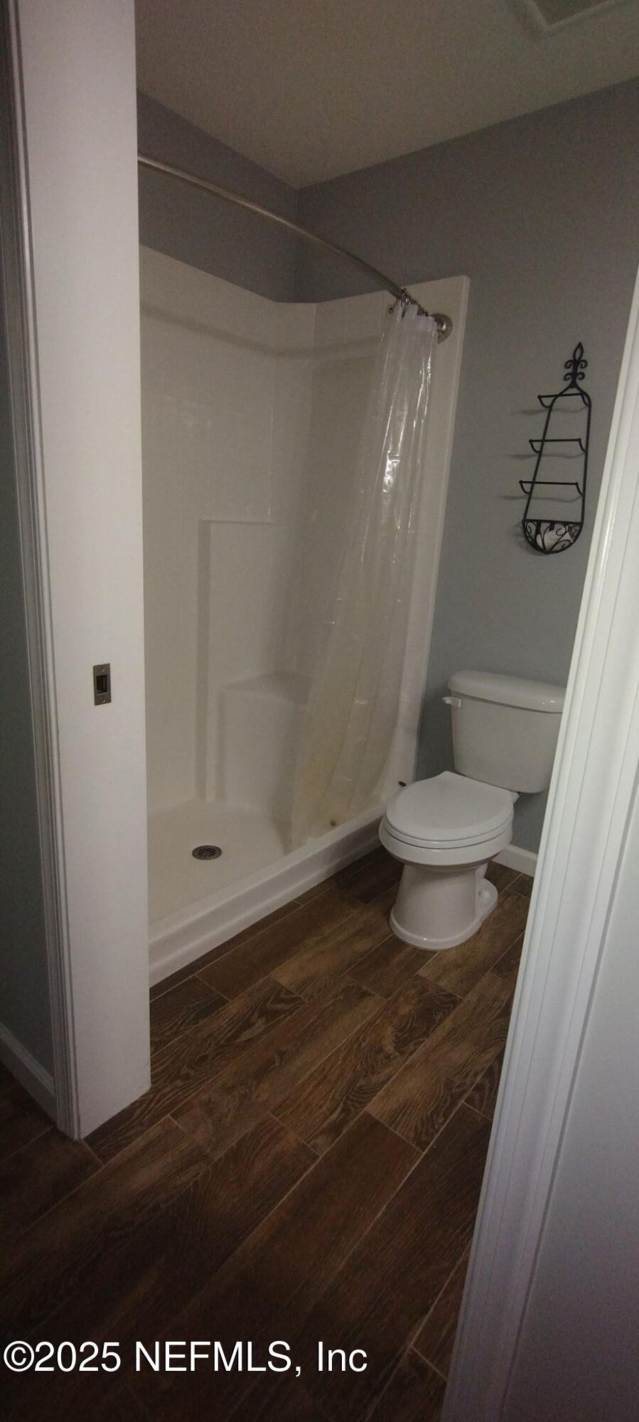 1521 County Road 309, Unit 1 Georgetown, FL 32139 - Photo 10 of 10 a bathroom with a sink and a toilet