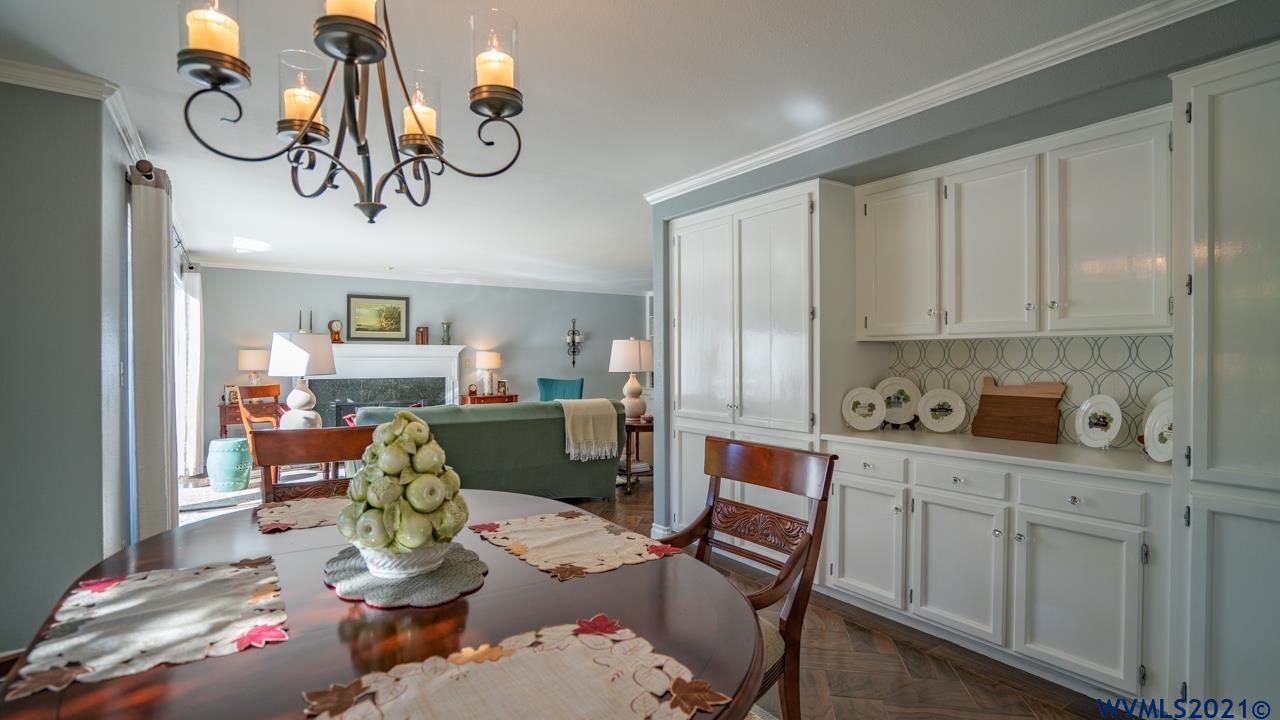4334 Lone Oak Road Southeast Salem, OR 97302 - Photo 10 of 42 Gallery Image 10