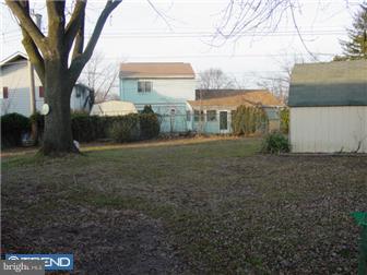 817 Hanford Road Fairless Hills, PA 19030 - Photo 3 of 11 View