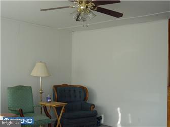 817 Hanford Road Fairless Hills, PA 19030 - Photo 5 of 11 Living Room