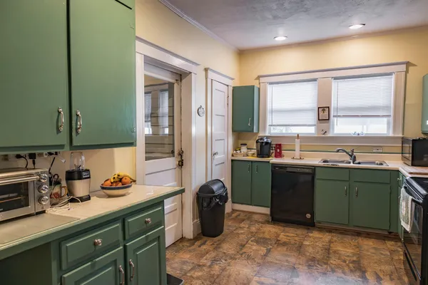 $164,900 | 727 Harvey Street, Millen, GA 30442