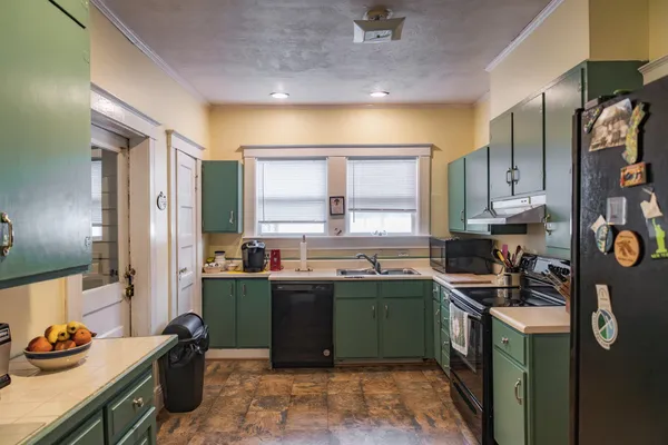 $164,900 | 727 Harvey Street, Millen, GA 30442