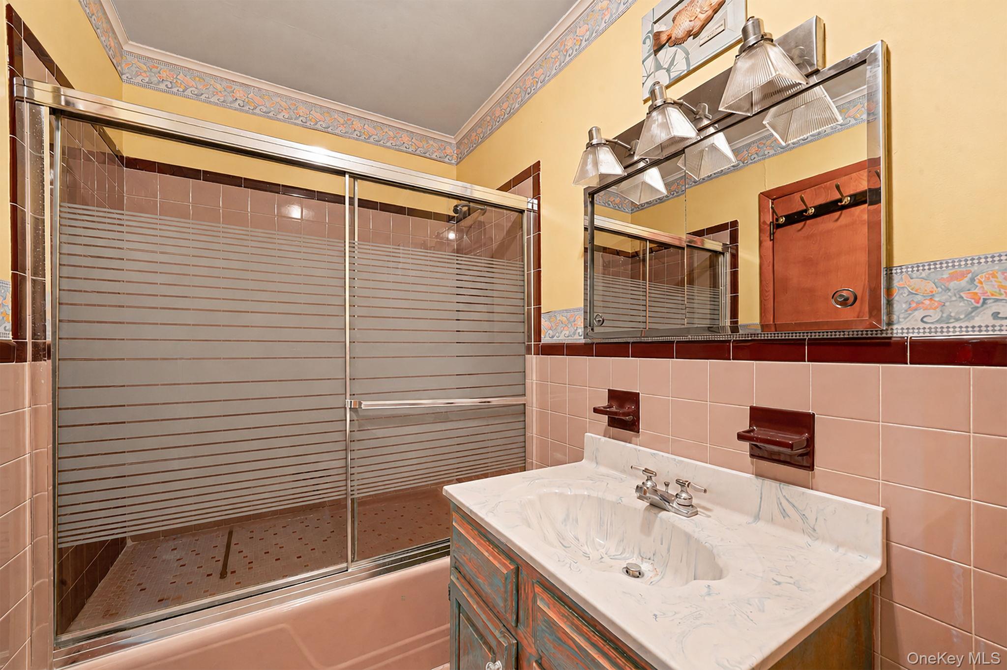 1 East Jackwill Road East Patchogue, NY 11772 - Photo 17 of 32