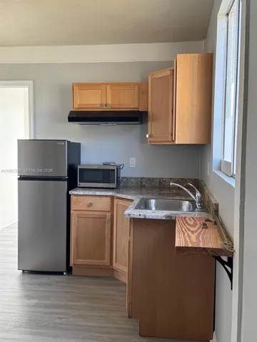 $1,000 | 910 Southwest Airoso Boulevard, Unit 1, Port St. Lucie, FL 34983