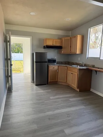 $1,000 | 910 Southwest Airoso Boulevard, Unit 1, Port St. Lucie, FL 34983