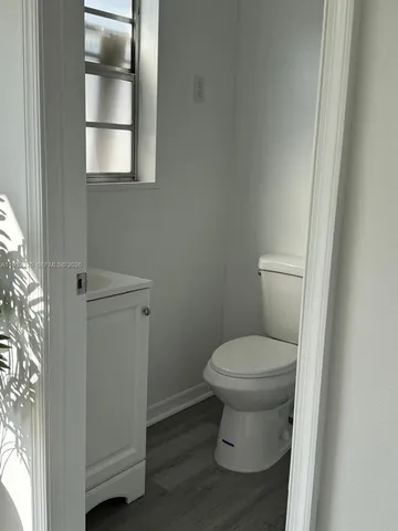 $1,000 | 910 Southwest Airoso Boulevard, Unit 1, Port St. Lucie, FL 34983