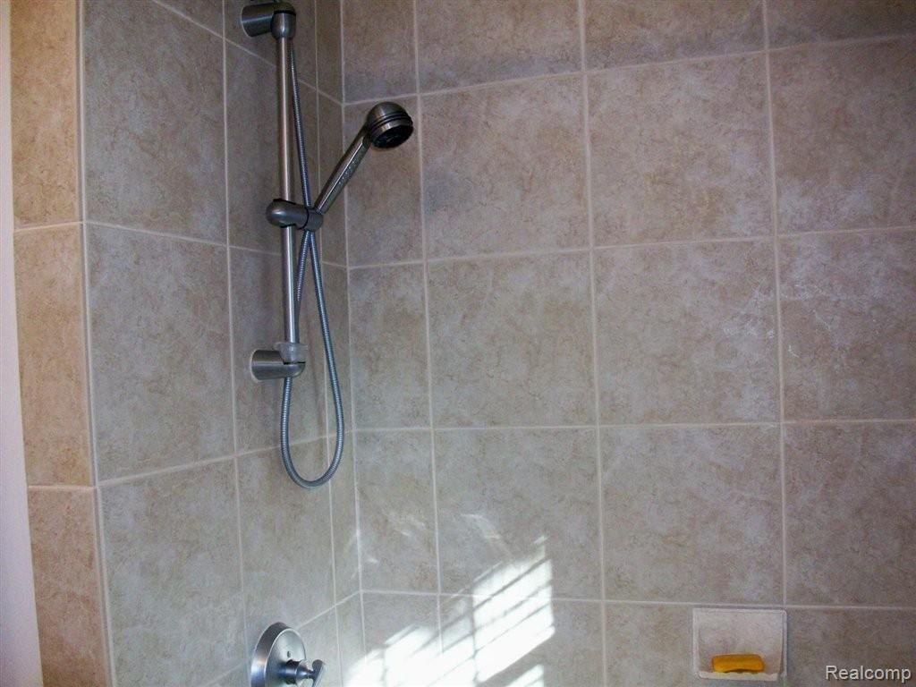 848 Aspen Court Rochester, MI 48307 - Photo 17 of 25 aspen shower main bath.jpg