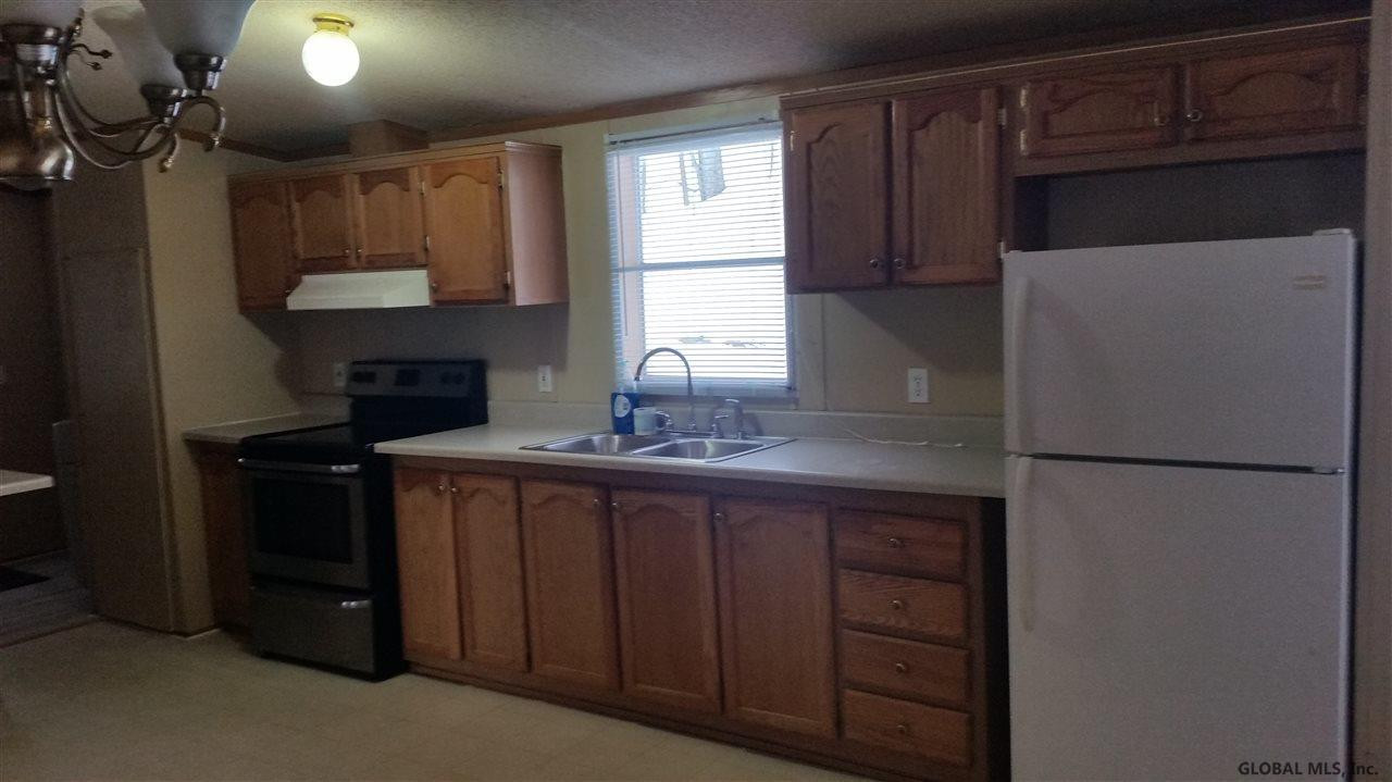 425 Warren Road Gloversville, NY 12078 - Photo 6 of 18 Photo 6