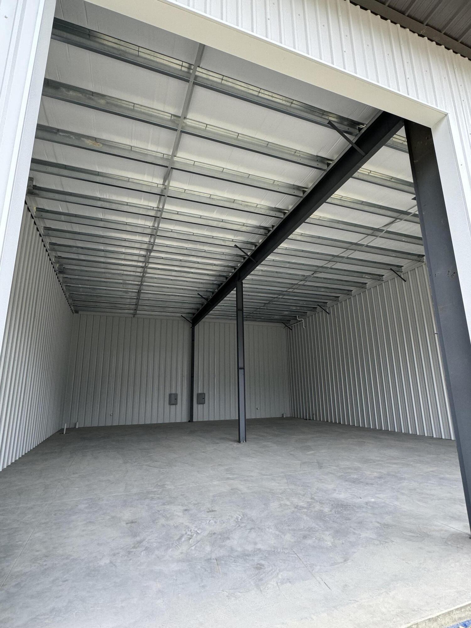 567 Faison Road, Unit 8 Mount Pleasant, SC 29466 - Photo 9 of 12 Vault Interior - DoubleCondo