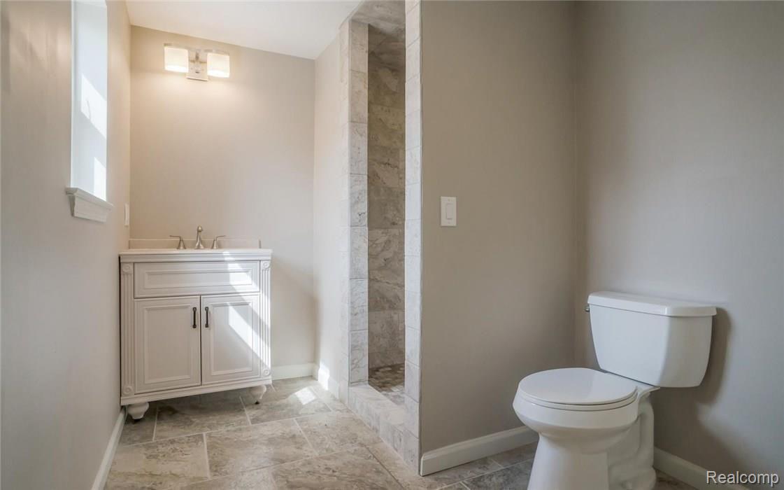 6254 Oak Grove Road Howell, MI 48855 - Photo 23 of 30 6254 Oak Grove 023.jpg