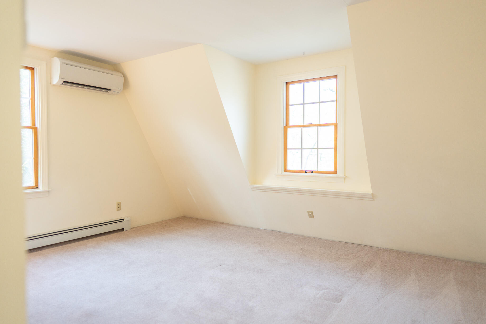 147 Brook Trail Road Brewster, MA 02631 - Photo 29 of 43 an empty room with windows
