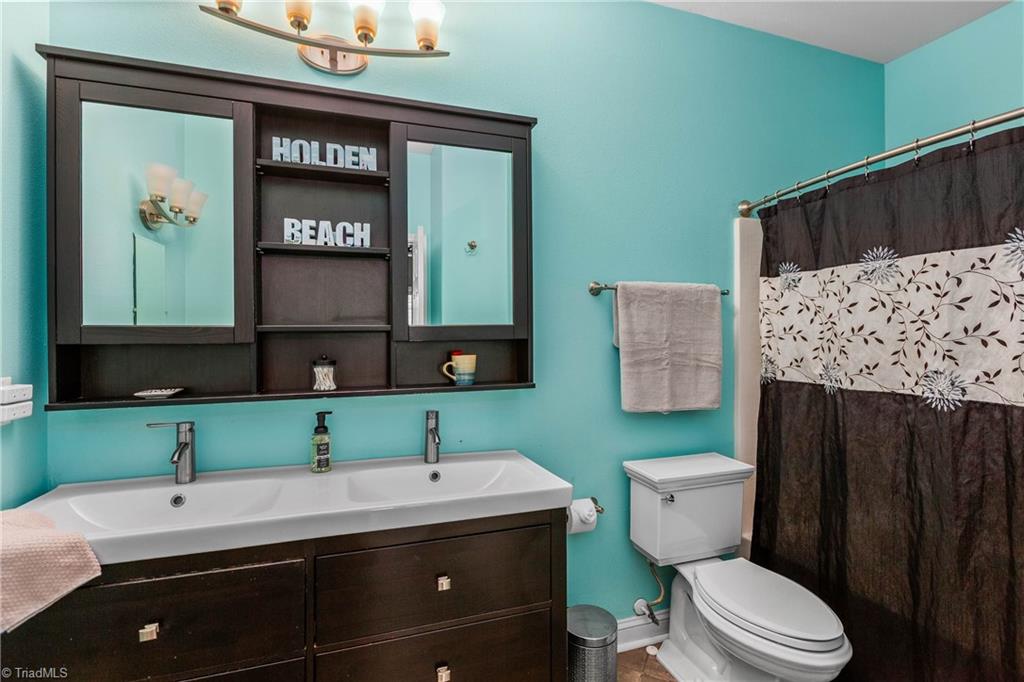 5780 Fox Ridge Lane Winston-Salem, NC 27104 - Photo 21 of 35 Primary
