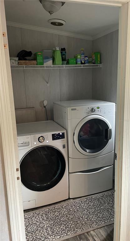 6505 Oil Well Road Clermont, FL 34714 - Photo 5 of 30 a utility room with dryer and washer