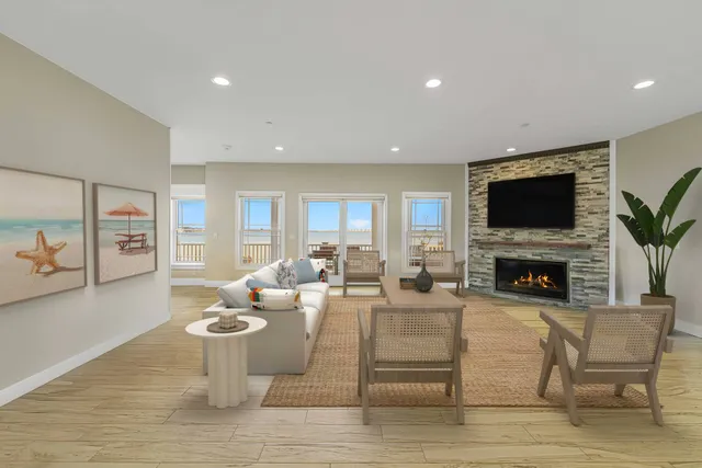 $3,495,000 | 20 Ludlow Lane, Hampton Bays, NY 11946
