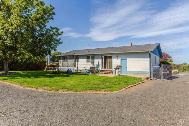 $430,000 | 3815 14th Street, Lewiston, ID 83501