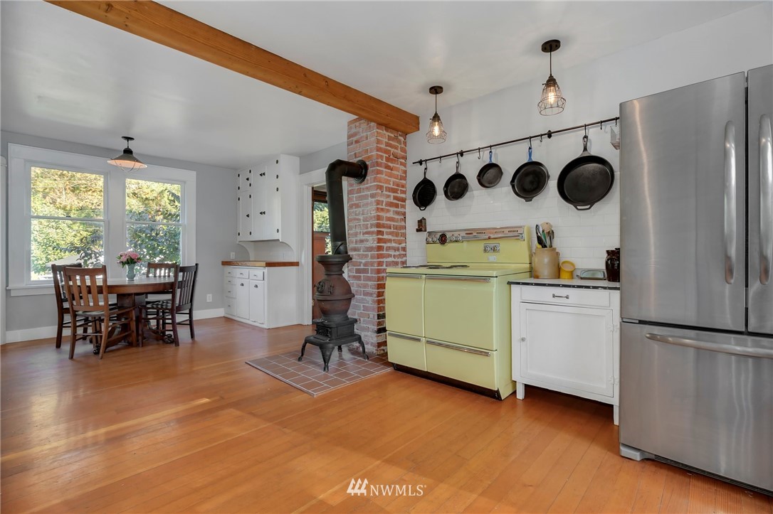 10919 Upper Preston Road Southeast Issaquah, WA 98027 - Photo 12 of 25 Gallery Image 12
