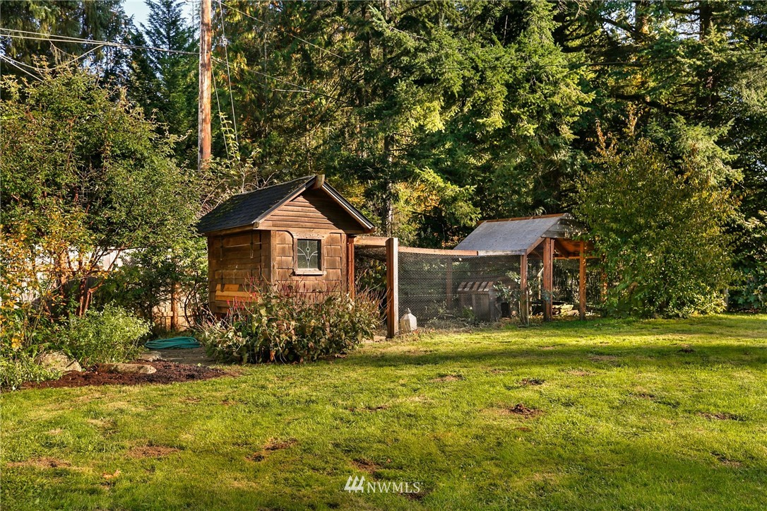 10919 Upper Preston Road Southeast Issaquah, WA 98027 - Photo 22 of 25 Gallery Image 22