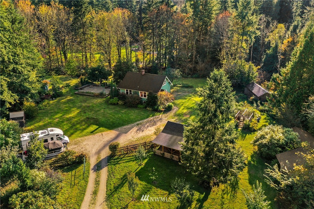 10919 Upper Preston Road Southeast Issaquah, WA 98027 - Photo 24 of 25 Gallery Image 24