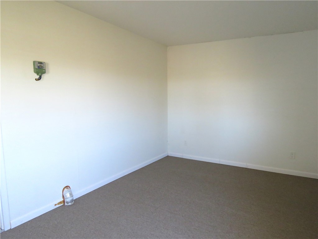 785 Bacobi Road Golden Valley, AZ 86413 - Photo 20 of 35 a view of a small space