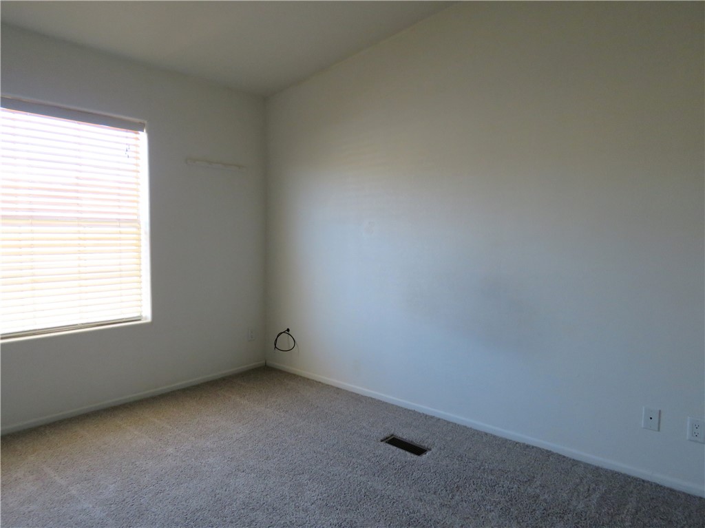 785 Bacobi Road Golden Valley, AZ 86413 - Photo 4 of 35