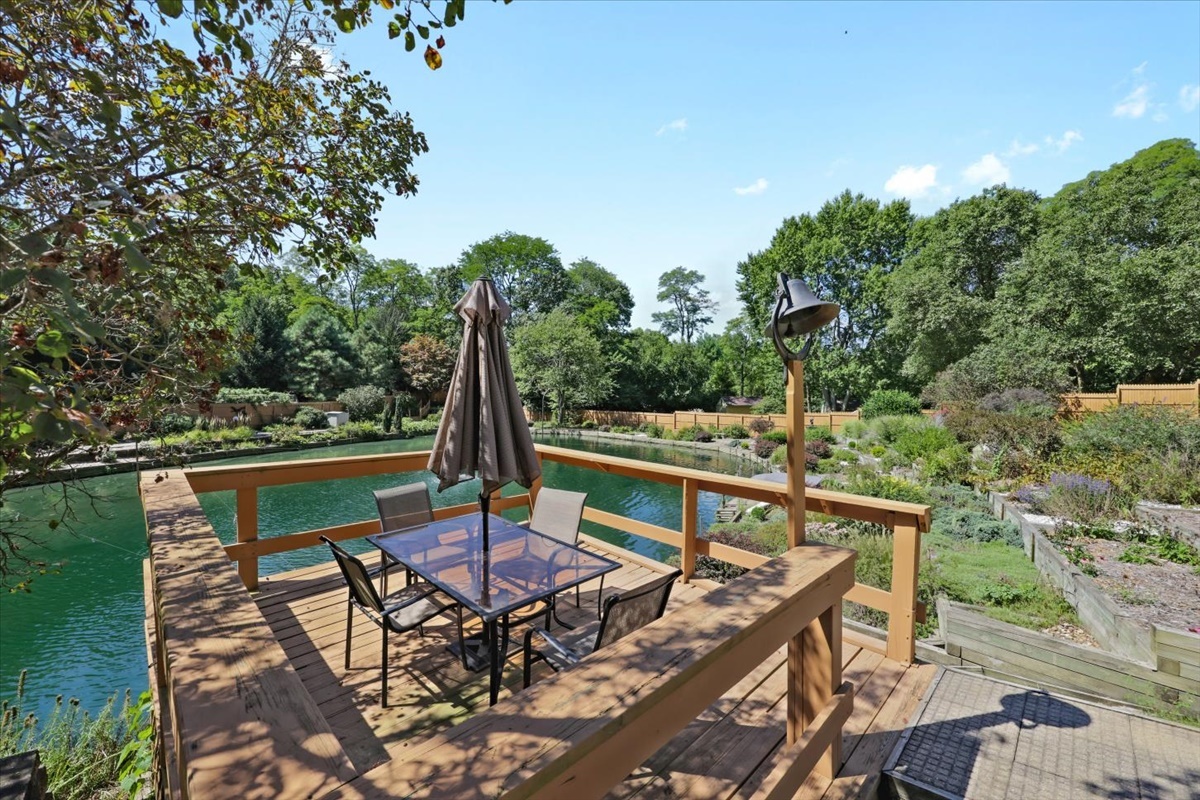 12 Circle Drive Decatur, IL 62521 - Photo 29 of 35 a view of a chairs and table in the terrace