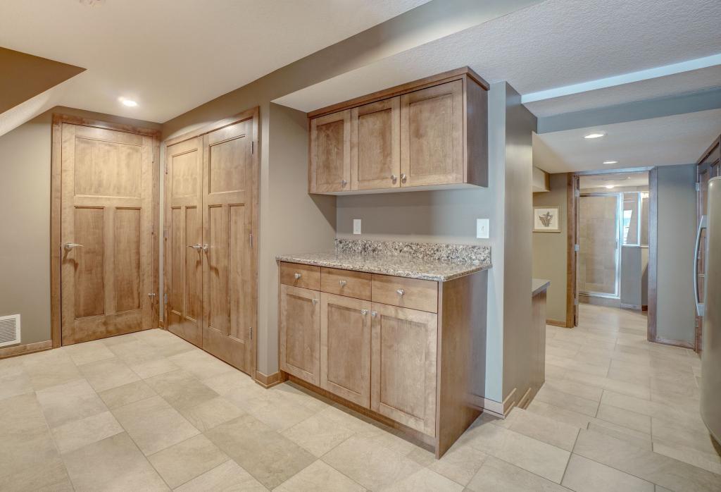 5495 Carlson Road Shoreview, MN 55126 - Photo 33 of 46