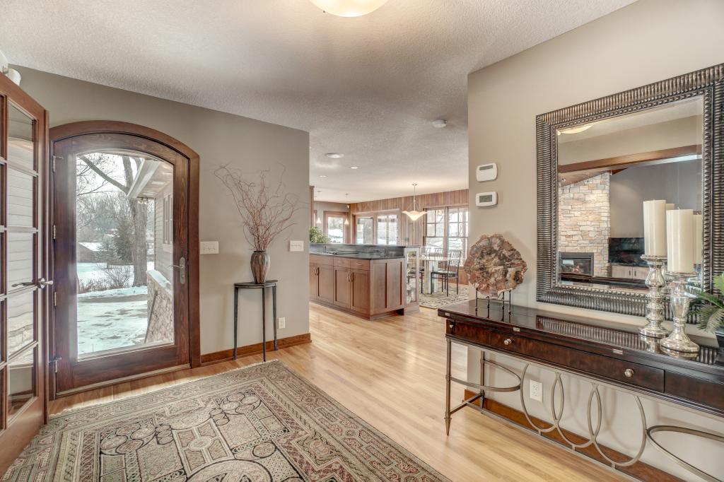 5495 Carlson Road Shoreview, MN 55126 - Photo 9 of 46